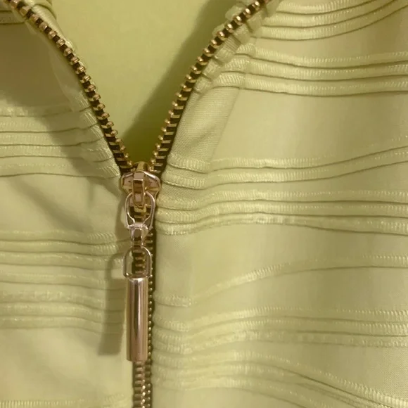 Jacket - Picture 3 of 4